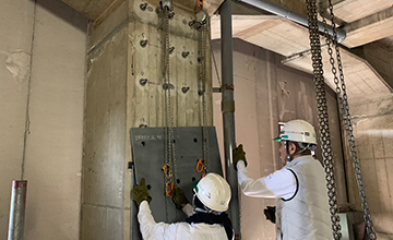 Kintetsu Line Station Earthquake Reinforcement Work